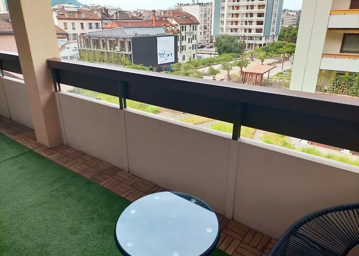 T3 Centre & Lac, Balcon, Garage Apartament